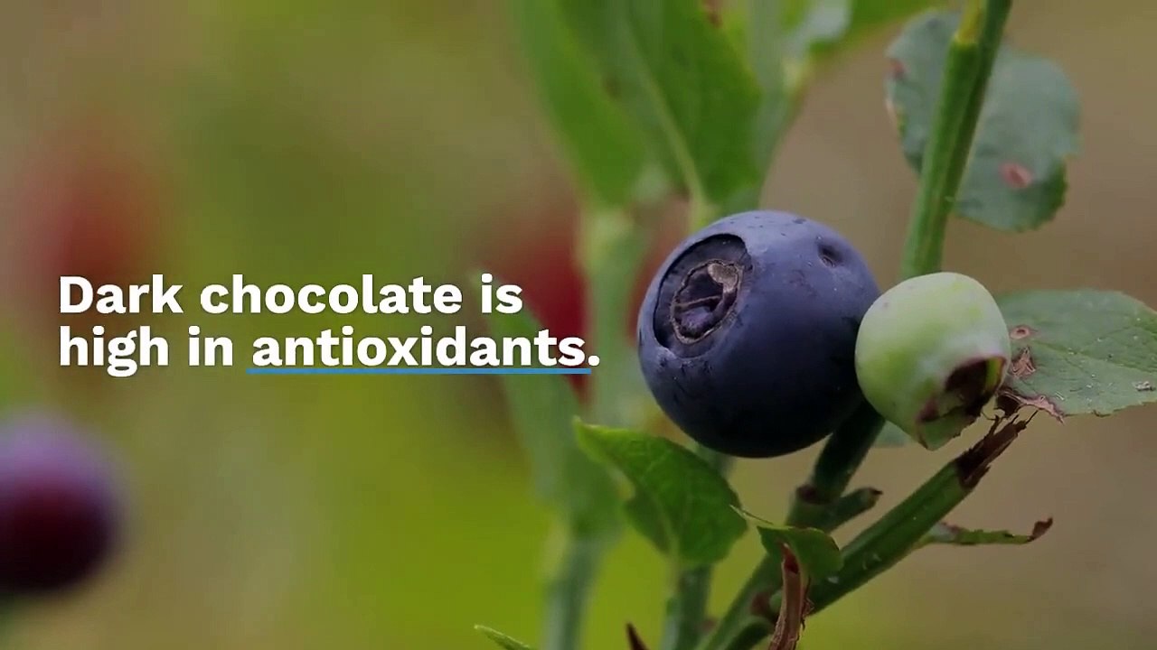9 PROVEN HEALTH BENEFITS OF DARK CHOCOLATE !!