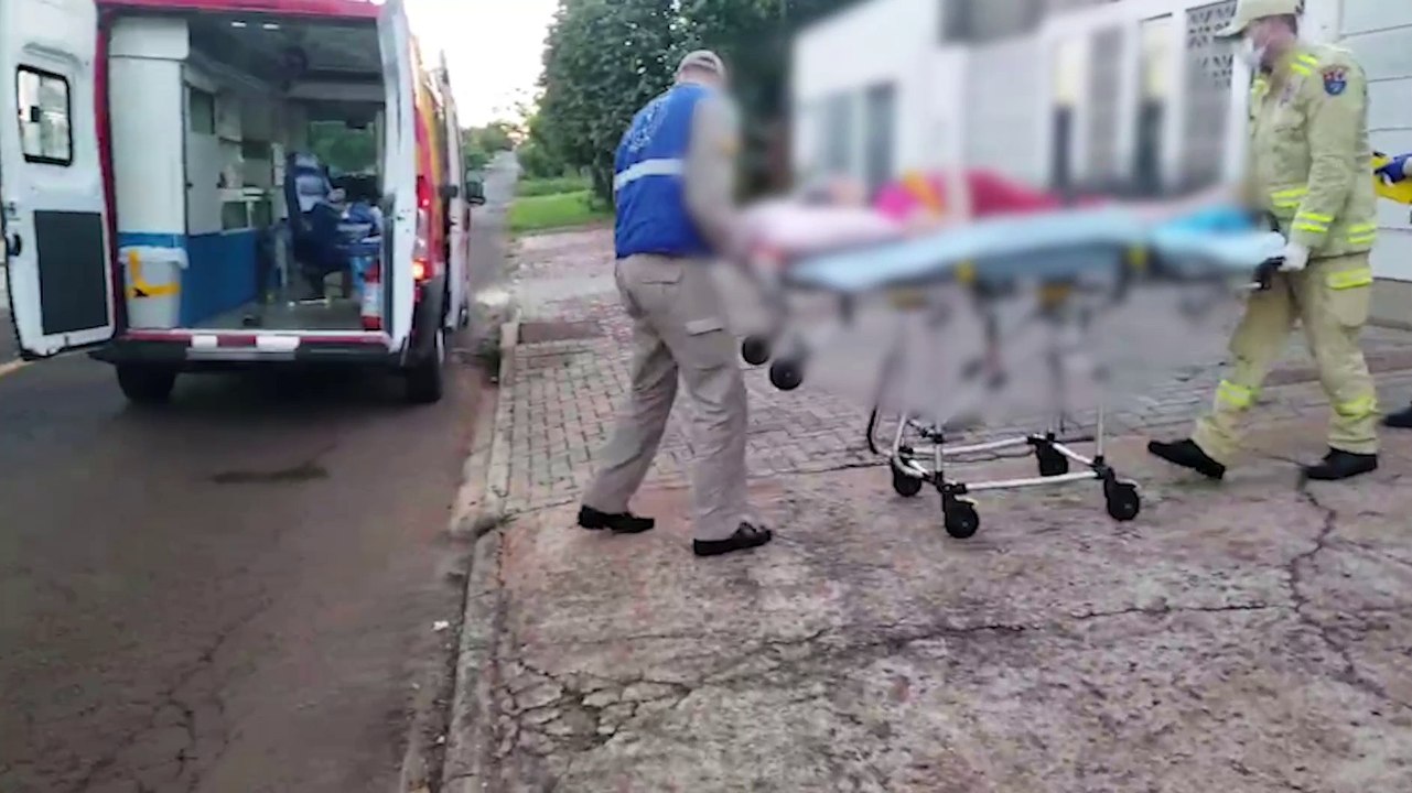 Idosa de 88 anos fica ferida ao sofrer queda em sua residência no bairro Cascavel Velho