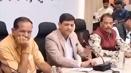 इंदौर: विकसित भारत संकल्प यात्रा को लेकर महापौर ने ली बैठक