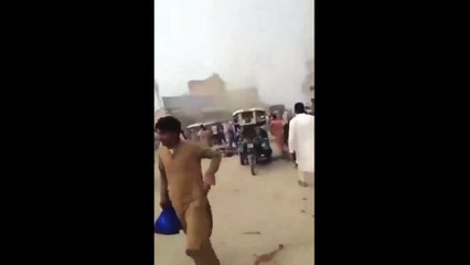 Pakistan kan gölüne döndü!