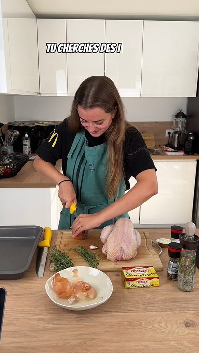 Si t’as la flemme de faire la vaisselle ou tout simplement que tu n’as pas beaucoup d’équipement pour la cuisine chez toi, je te donne quelques idées recettes super simples à faire avec seulement une poêle ☺️