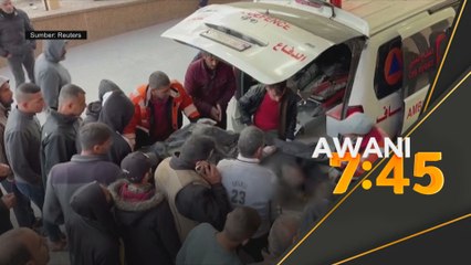 Mangsa serangan Israel tiba di hospital di Khan Younis