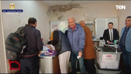 توافد المواطنين داخل لجنة كلية زراعة بمنطقة سابا باشا بالإسكندرية