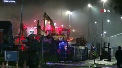 İBB'nin deposunda yangın paniği