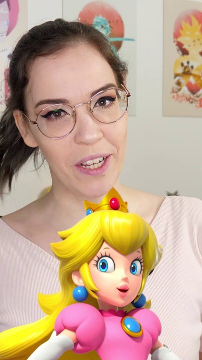 Pourquoi Peach elle est habillée comme ça ?