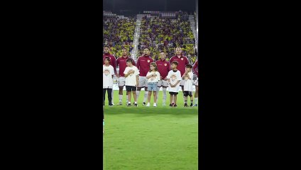 Llane entonó el Himno Nacional en partido de Colombia