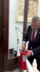 Polonya Meclisi'nde Yahudi bayramına baskın