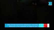 Una pareja mantuvo relaciones sexuales en la Plaza Moreno y fue captada in fraganti por un vecino