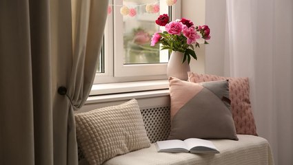 Transform Your Space: Easy Guide to Building a Stunning Book Nook 📚