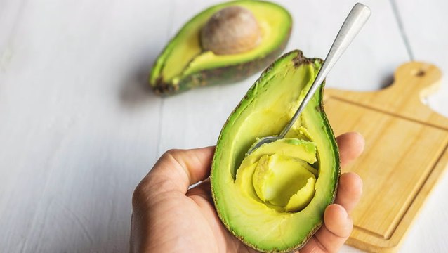 10 Anti-Inflammatory Foods You Should Be Eating, According to Registered Dietitians