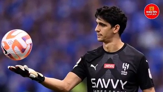 المغربي ياسين بونو يتوج بجائزة أفضل حارس مرمى في إفريقيا لعام 2023