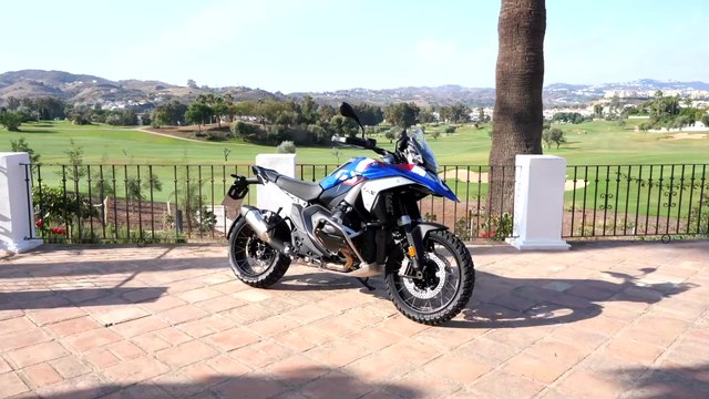The new BMW R 1300 GS. GS Trophy variant Design Preview