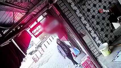 Bursa'da içecek hırsızı kamerada