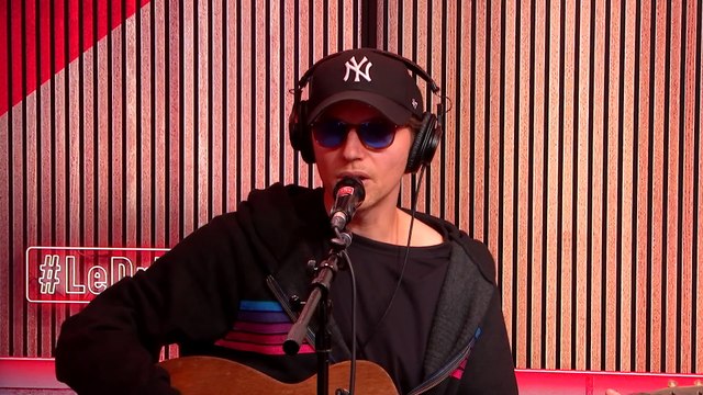 LIVE - Raphaël interprète Caravane dans #LeDriveRTL2 (12/12/23)