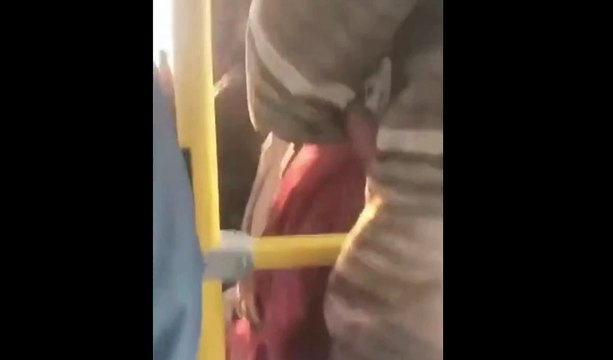 ‘मैं कह रही हूं मोबाइल छोड़…’ बस कंडक्टर पर बरसाएं थप्पड, गालीबाज महिला दरोगा का वीडियो हुआ वायरल