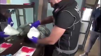 Antalya'da Geniş Çaplı Uyuşturucu Operasyonu: 2 Kilo 500 Gram Madde Ele Geçirildi