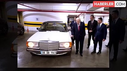Devlet Bahçeli, milletvekiline klasik otomobil hediye etti