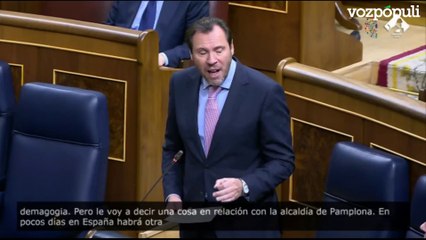 Óscar Puente llama a Bildu "partido progresista democrático"