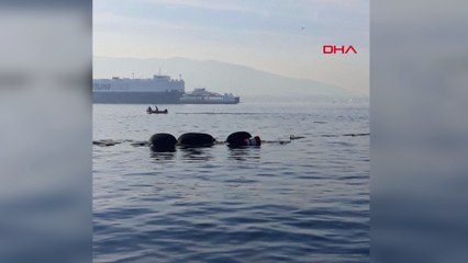 Kocaeli'de yüzer havuz battı; 24 personel kurtarıldı