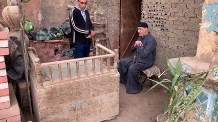 ورشة الزجاج الملون والحاج حسن الارابيسك