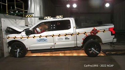 فيديو: تسلا سايبرترك وفورد F-150 Lightning في اختبار تصادم