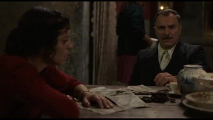 Scalera e Gallo danno vita alla "Napoli milionaria!" di Eduardo