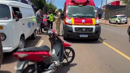 Motociclista fica ferido em acidente de trânsito na Rua Jacarezinho