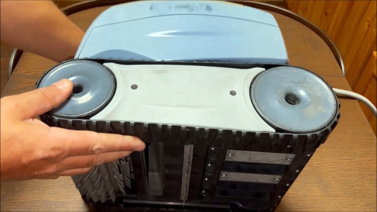 How to Replace a Rubber Track on a Zodiac Tornax TX30 Robotic Pool Cleaner