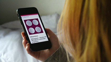 Corte Suprema de EEUU examinará restricciones a píldora abortiva