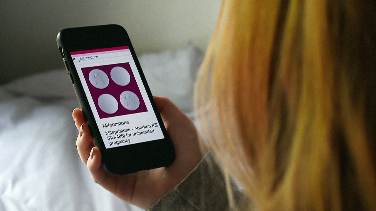 Suprema Corte dos EUA examinará restrições à pílula abortiva