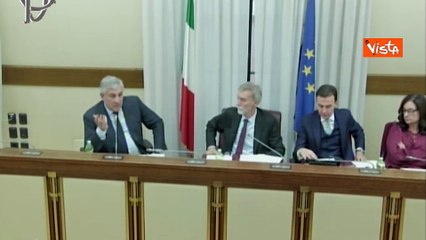 Migranti, Tajani: "Sospensione Schengen misura eccezionale, valutiamo altri sistemi"
