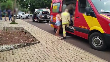 Meninos ficam feridos em acidente entre Saveiro e Hilux Surf no Santo Onofre