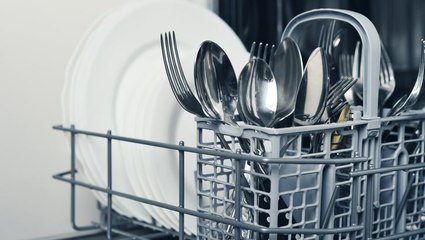 Does Putting Aluminum Foil In Your Dishwasher Really Work?