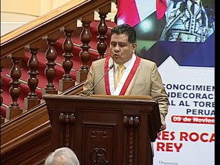 Condecoración y reconocimiento a Andrés Roca Rey en el Congreso del Perú