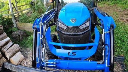 New Features On The New LS MT2 Series Tractors