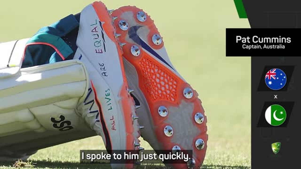 Cummins throws support behind Khawaja over Pale...