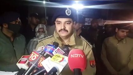 Video: दरोगा पर 20 हजार का इनाम घोषित, गैर जमानती वारंट घोषित