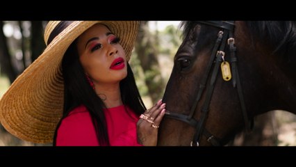 Kelly Khumalo - Emaweni (TV Version)