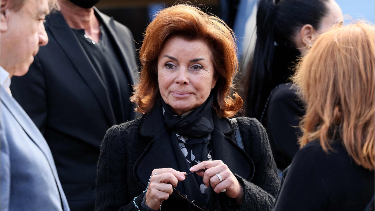 GALA VIDEO - Dominique Tapie sans filtre sur ses problèmes d’argent : “Mon fils m’aide à payer le loyer”