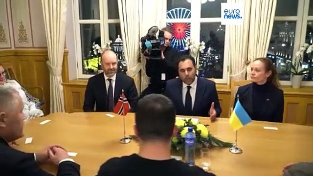 Consiglio europeo, l'Ucraina cerca l'adesione all'Ue e i fondi per la guerra