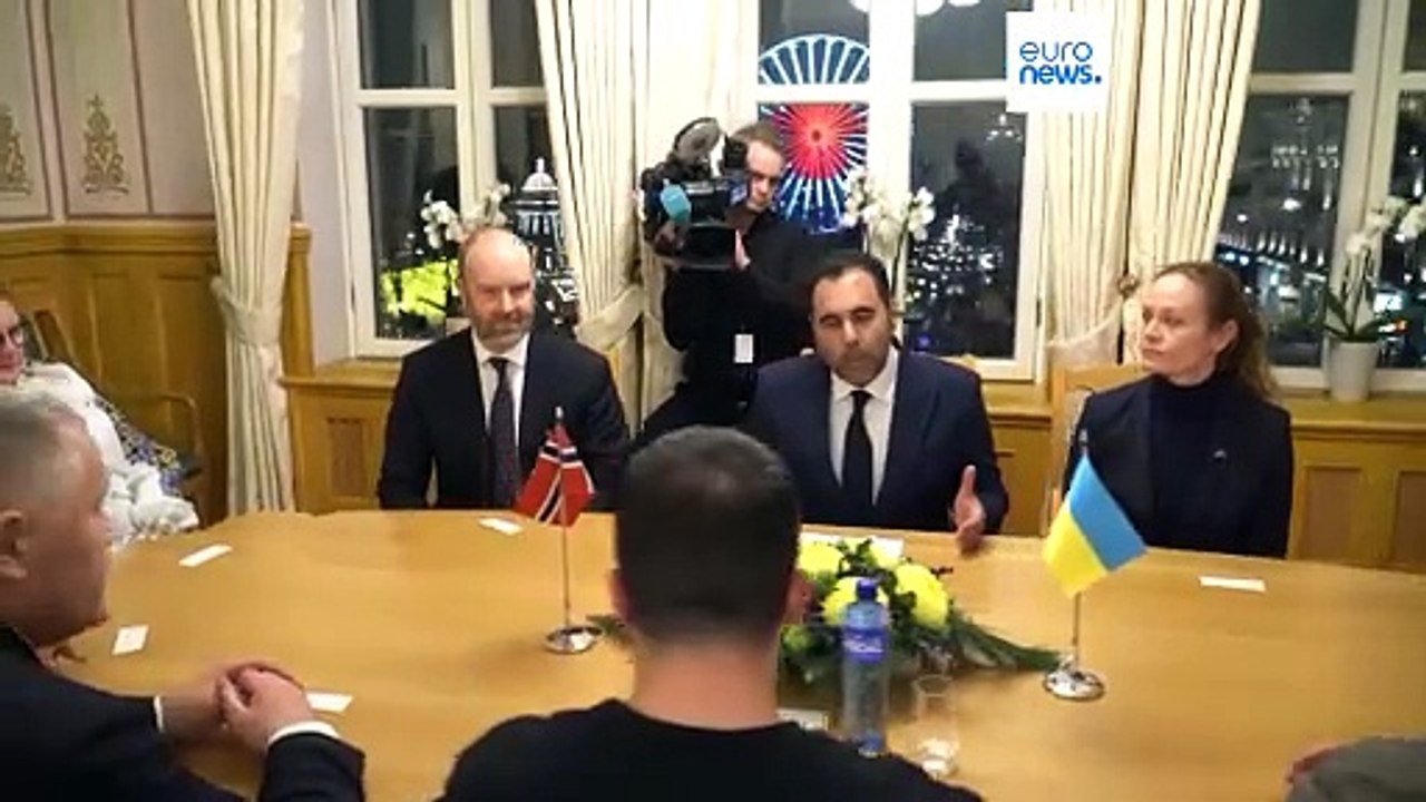 Consiglio europeo, l'Ucraina cerca l'adesione all'Ue e i fondi per la guerra