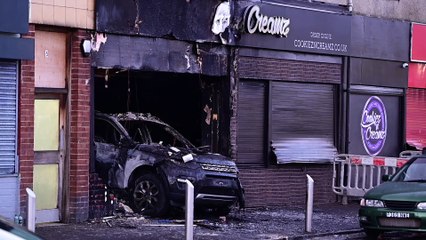 Car ploughs into Rutherglen ice cream shop before being set alight in deliberate blaze