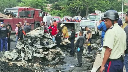 Sube a 16 la cifra de muertos en choque vial múltiple en Venezuela