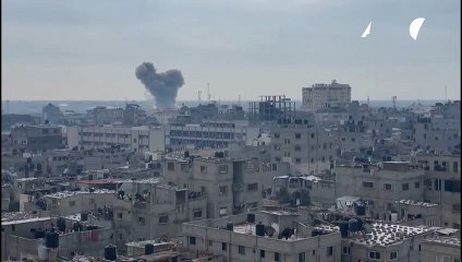 أعمدة دخان تتصاعد من رفح عقب قصف إسرائيلي