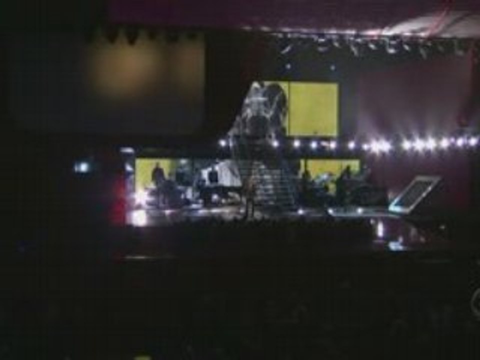 Lionel Richie - Hello (Live at Grammys 2007) (gfanmusic.blog