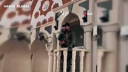 İsrail askerleri, camiyi basıp hoparlörlerden Yahudi duası okudu