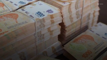 L'Argentine dévalue sa monnaie de 50% dans le cadre de mesures économiques