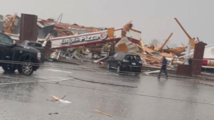 Devastation everywhere after ferocious tornado sweeps through Clarksville, TN