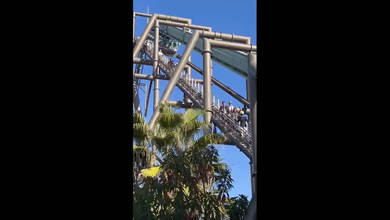 Rollercoaster riders trapped upside down on ride at Universal Studios ...