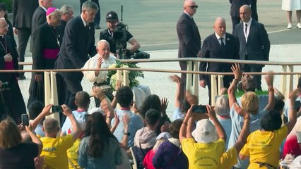 Papa Francisco pede tratado internacional para regular IA